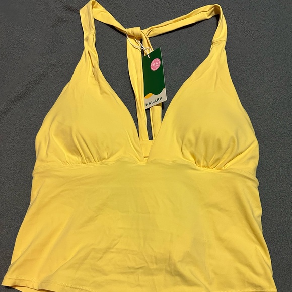 HALARA Tops - Halara Yellow Tank Top